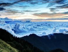 开云体育登录-跨界交辉，F1揭幕战之夜，库里星光璀璨夺目