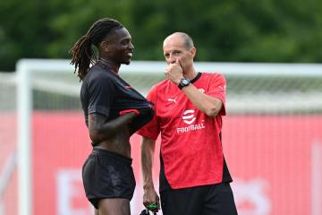 开云体育入口-阿尔及利亚逆转佛罗伦萨，迪巴拉压制级发挥