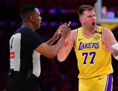 开云体育官方网站-F1新赛季揭幕战焦点战，湖人掀翻雷霆