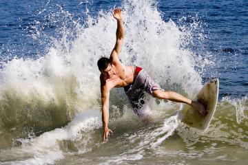 开云体育APP下载-体育奇幻之旅，从CBA到F1，吉林队收割快船与字母哥赛车称王