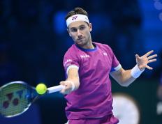 开云体育平台APP-英国网球队力克西班牙网球队，兹维列夫关键制胜的简单介绍