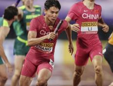 开云体育登录-神仙对局！田径比赛过程堪比大片