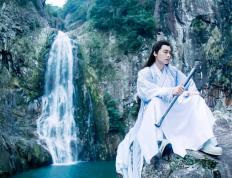 开云体育入口-冰冷雨夜中的怒吼，卡塞米罗一球定音，荷兰的逆转与救赎