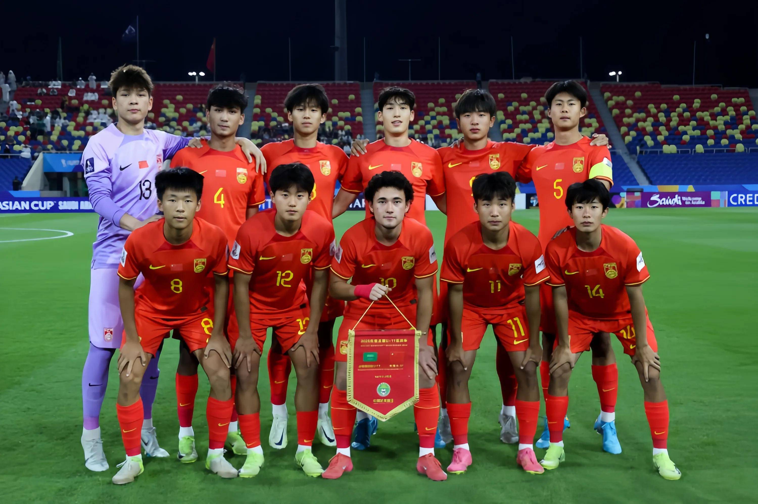 开云体育中国-国内职业足球联赛比拼激烈引人瞩目