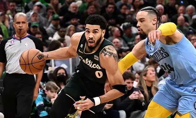 开云体育-灰熊击败马刺,莫兰特步14+10