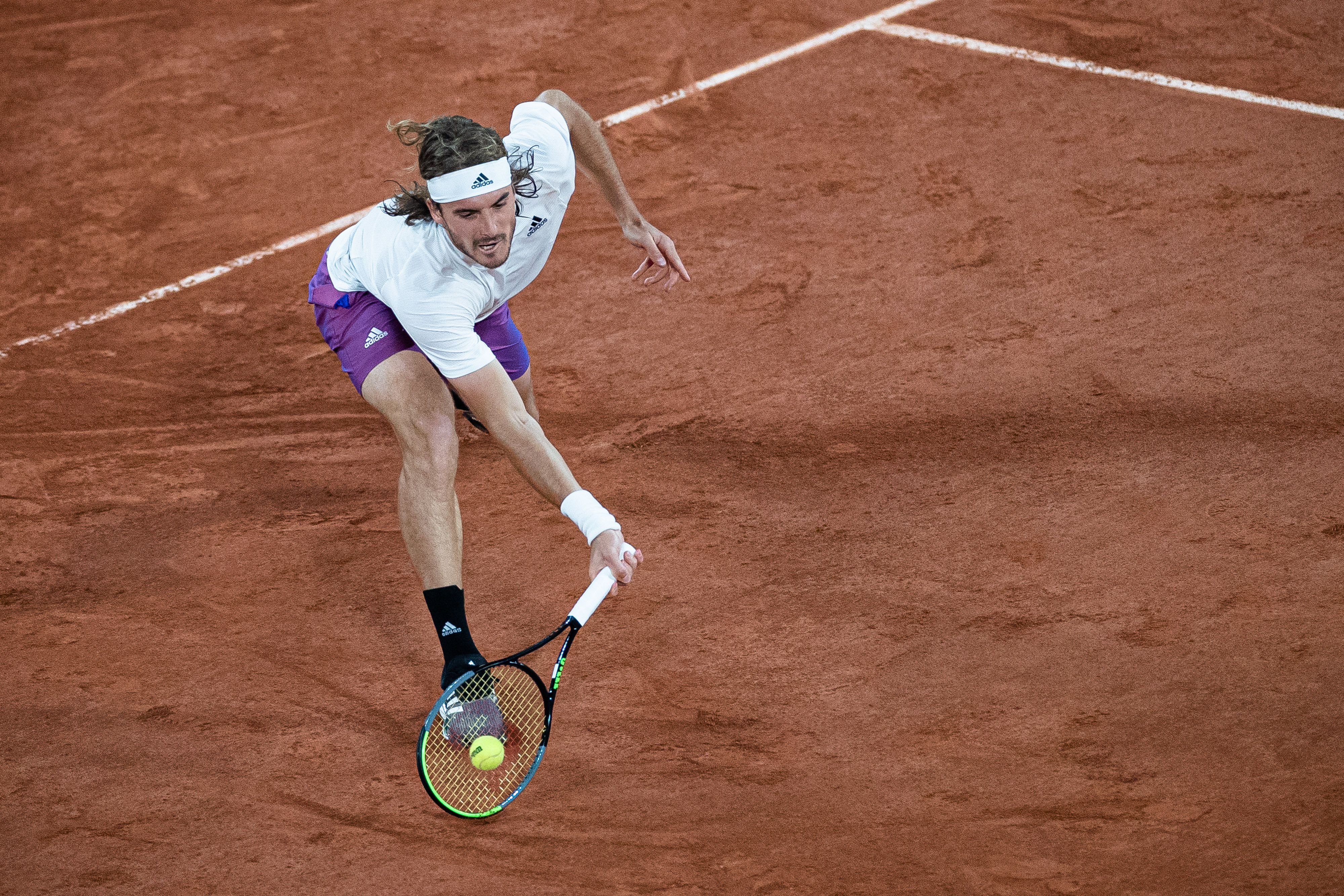 开云体育-包含德国网球队完胜英国网球队，西西帕斯制霸全场的词条