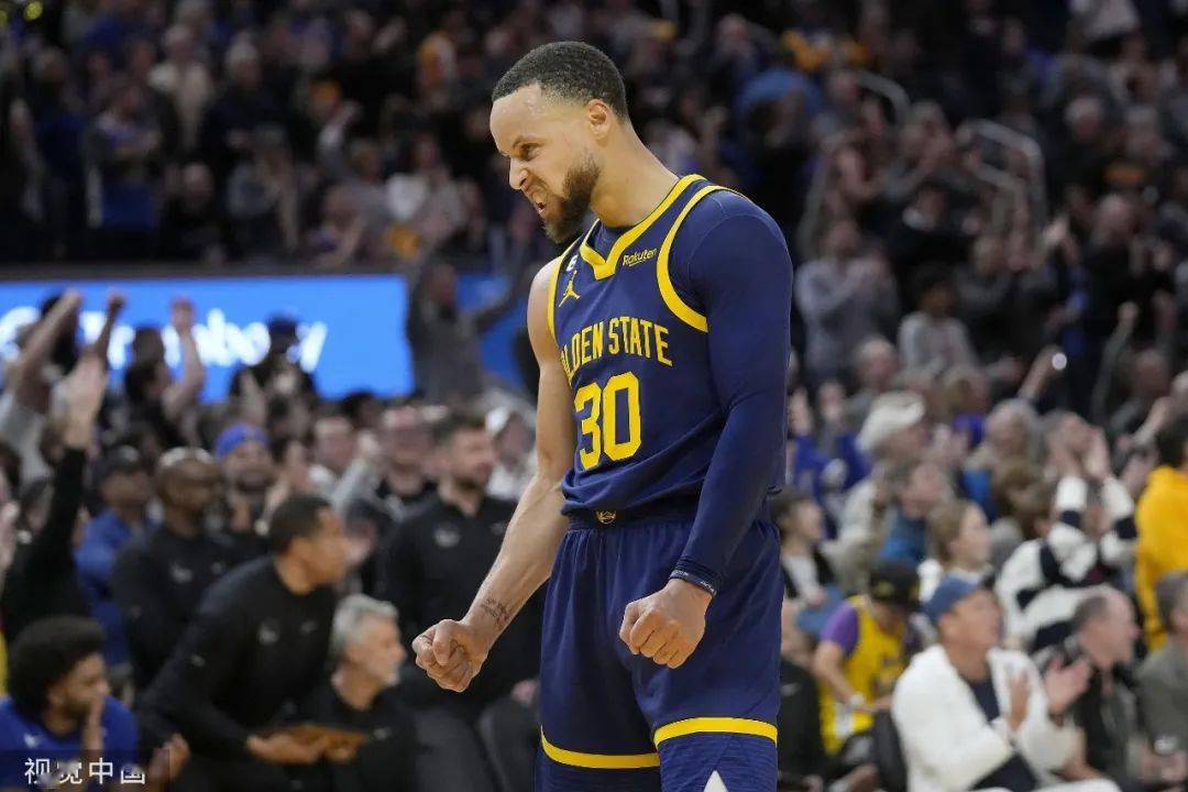 开云体育-深圳队力克湖人，布伦森惊艳四座