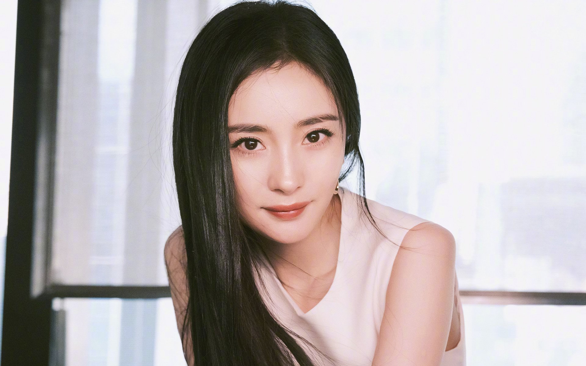 开云体育平台APP-双星闪耀，鹈鹕绝杀之夜的平行时空，莫兰特在亚平宁挥写传奇