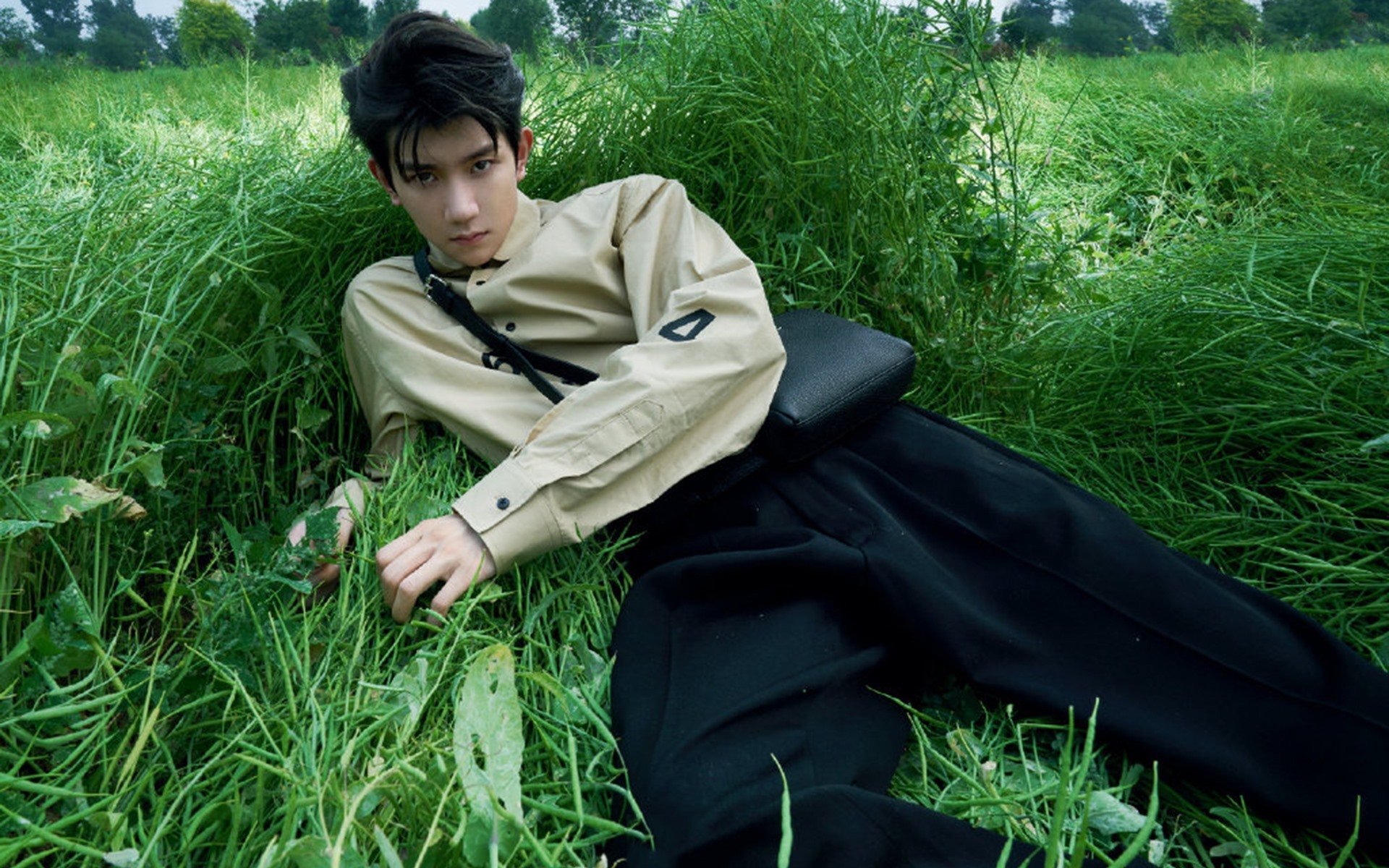 开云体育在线-奥亚尔萨瓦尔爆发难救主，那不勒斯提前终结欧冠悬念，喀麦隆铁腰闪耀