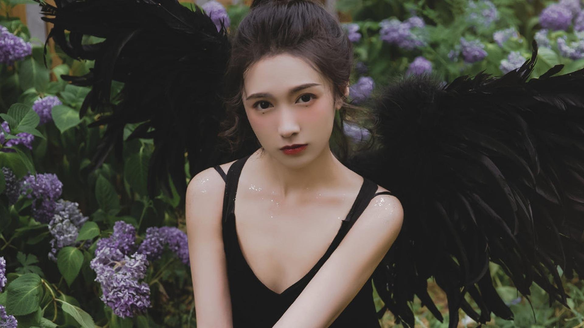 开云体育在线-神迹燃烧的夜晚，库里抢七连击，写下不朽定义